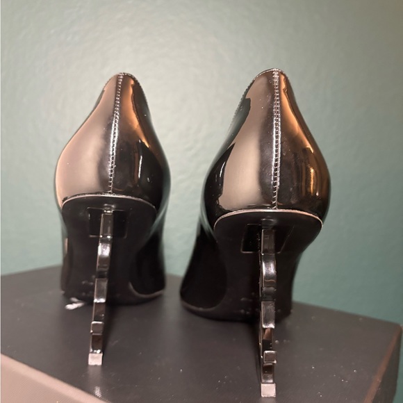 YSL LOGO OPYUM BLACK PATENT LEATHER HEELS/PUMPS - Picture 3 of 8